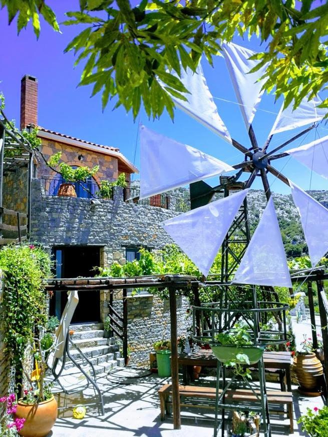 Апарт отель Αργουλιάς Tzermiadon Экстерьер фото